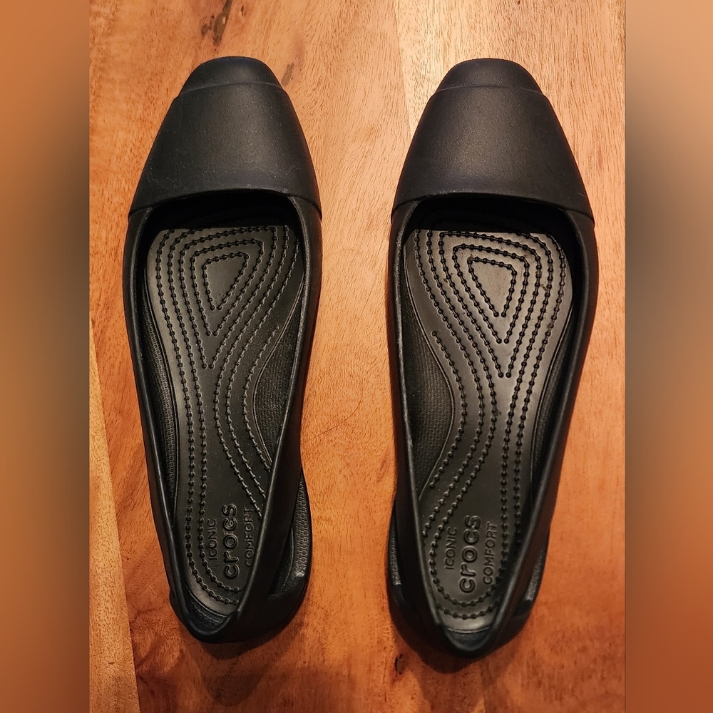 Crocs flat shoes